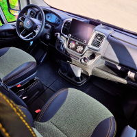 Innenansicht Fahrer+Beifahrer